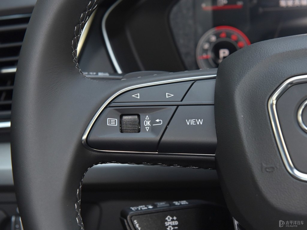 納多灰奧迪Q5L Sportback中控內(nèi)飾圖片