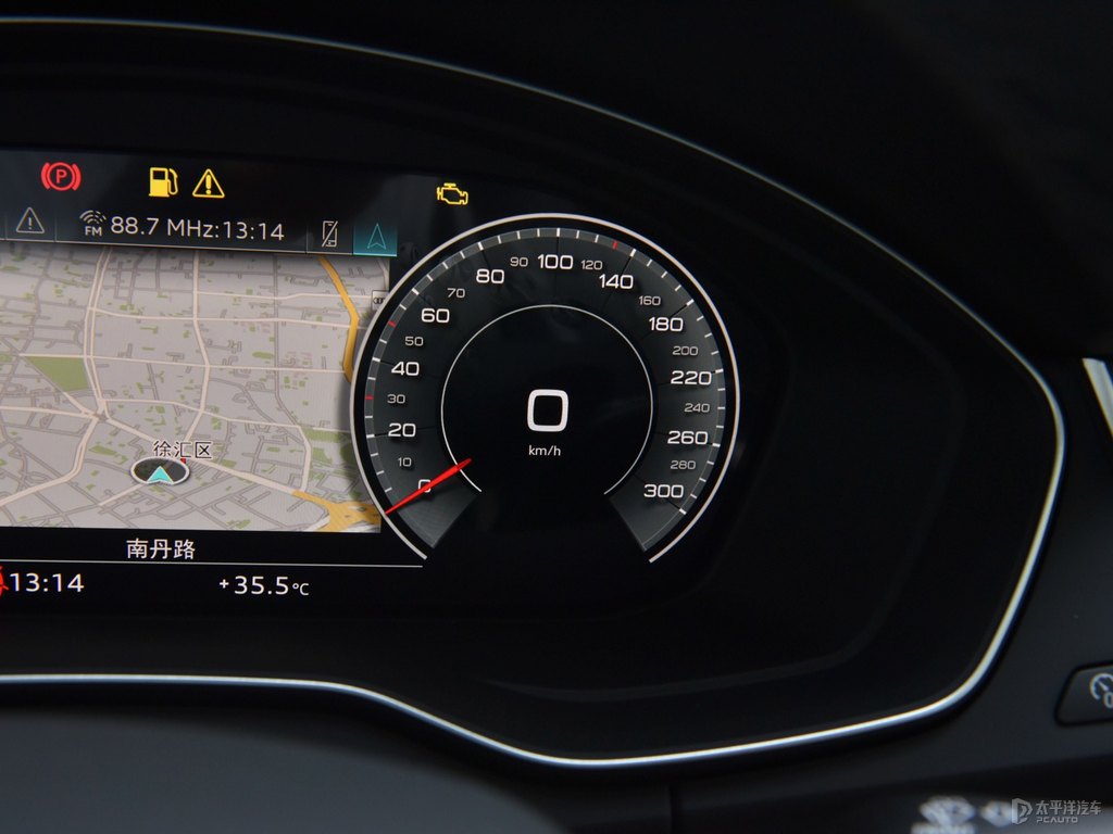 納多灰奧迪Q5L Sportback中控內(nèi)飾圖片