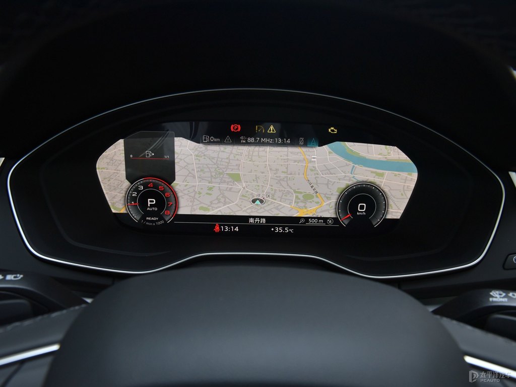 納多灰奧迪Q5L Sportback中控內(nèi)飾圖片