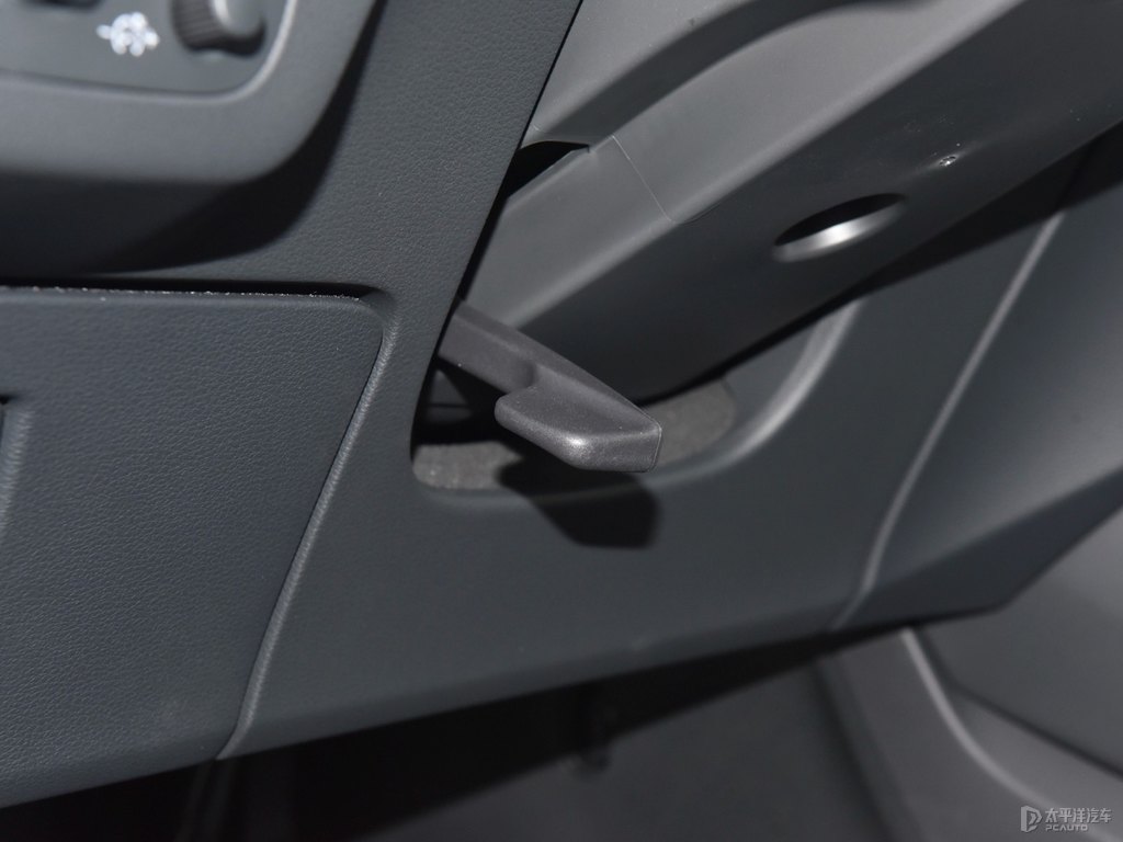 納多灰奧迪Q5L Sportback中控內(nèi)飾圖片