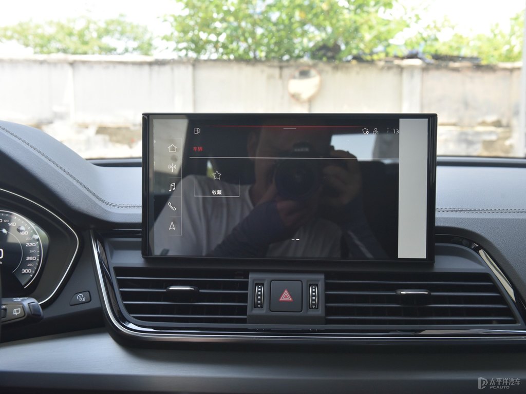 納多灰奧迪Q5L Sportback中控內飾圖片