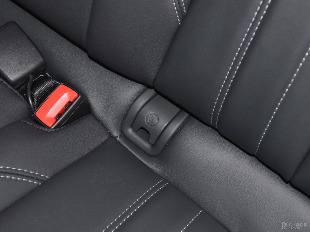 納多灰?jiàn)W迪Q5L Sportback座椅內(nèi)飾圖片