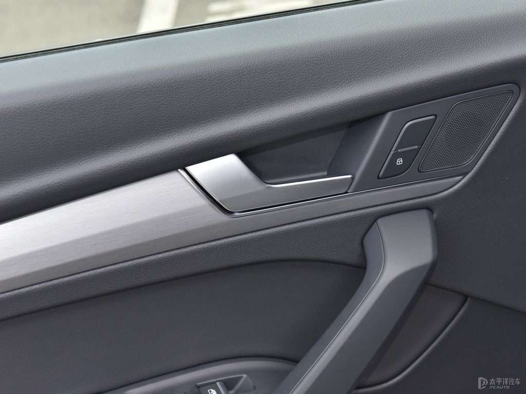 納多灰奧迪Q5L Sportback車廂內(nèi)飾圖片