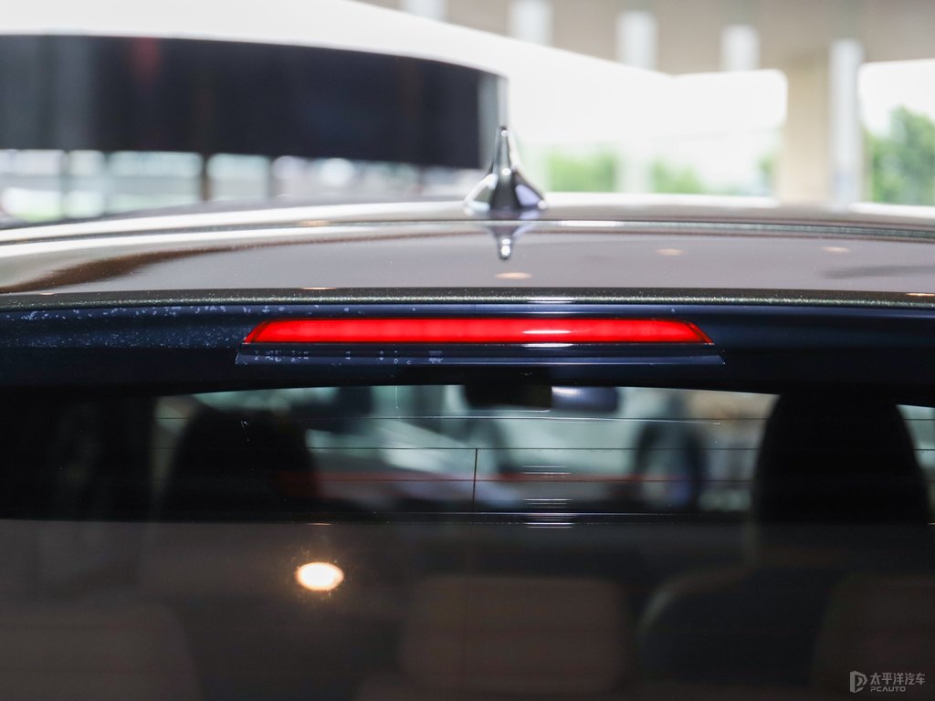 黛青云母色雷克薩斯NX車尾外觀圖片