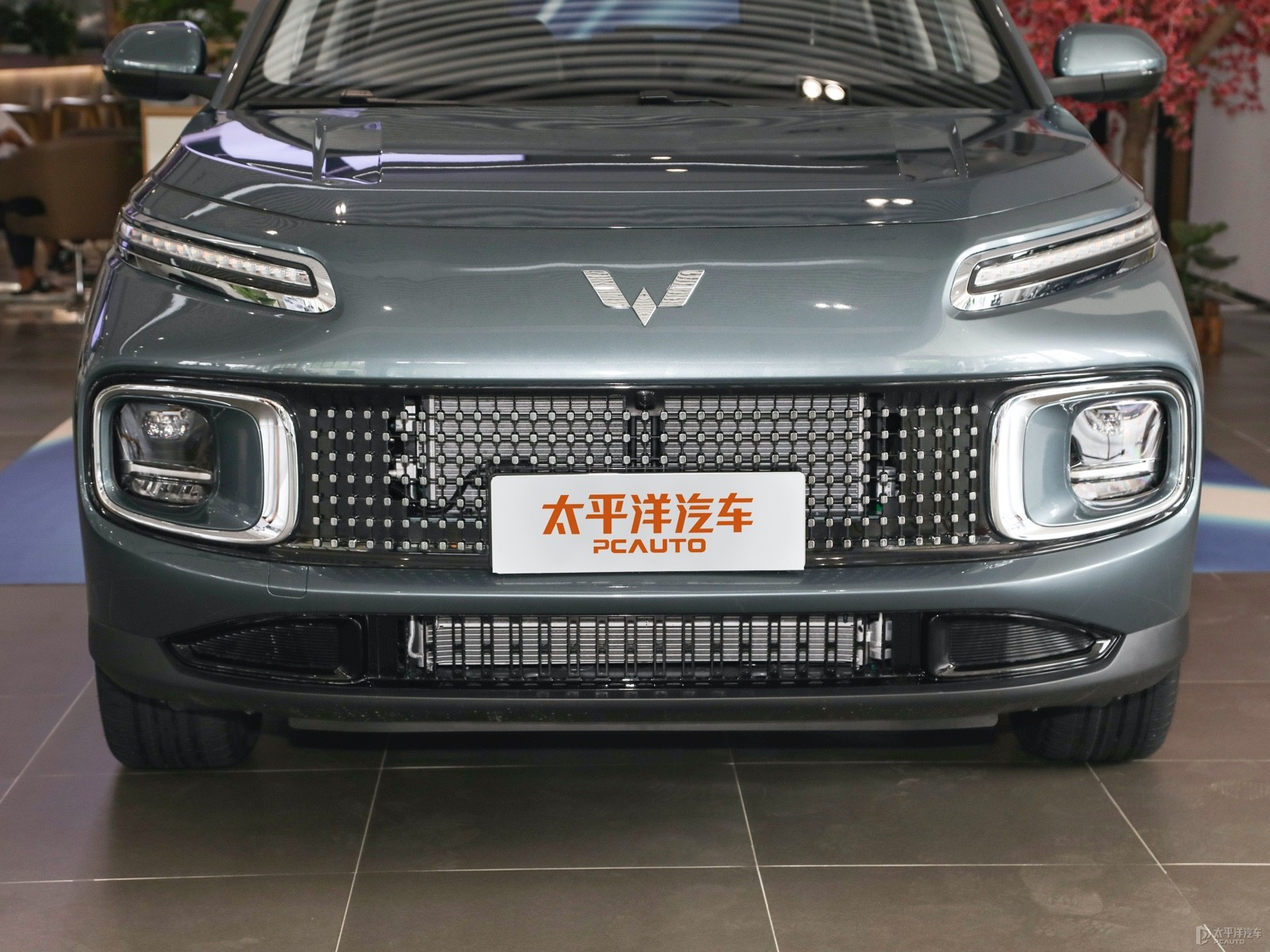 五菱星云外觀高清大圖