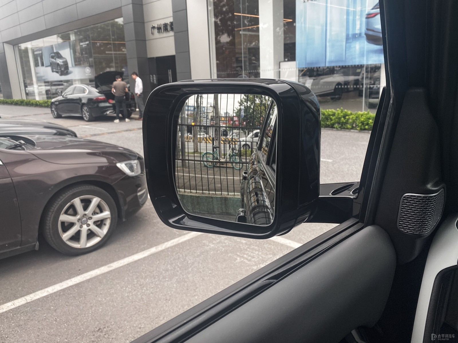 衛(wèi)士外觀高清大圖