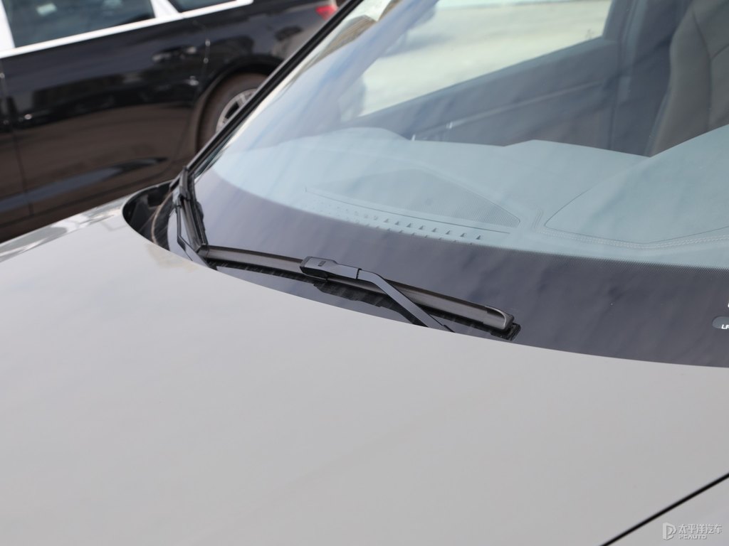 量子灰奧迪Q3車身外觀圖片
