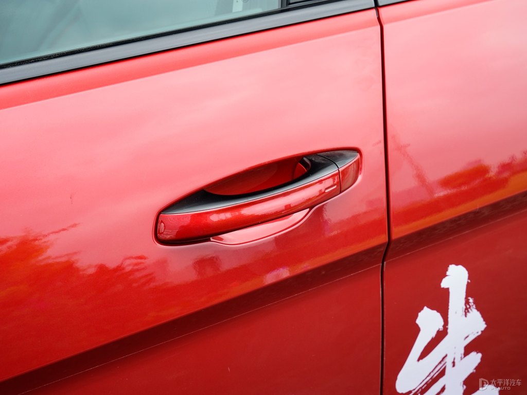 超導(dǎo)紅途昂X車身外觀圖片