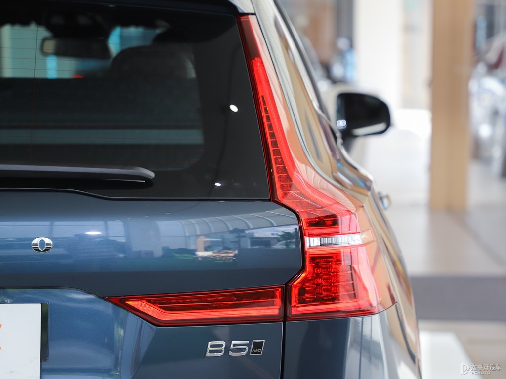 牛仔藍(lán)沃爾沃XC60車尾外觀圖片