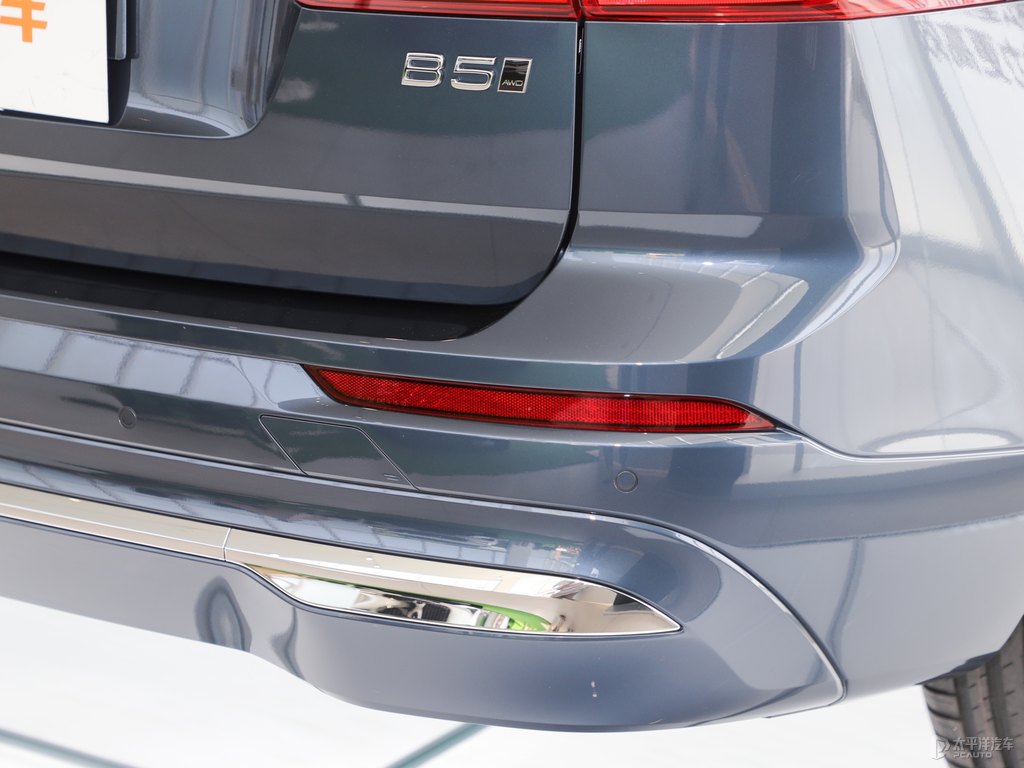 牛仔藍(lán)沃爾沃XC60車尾外觀圖片
