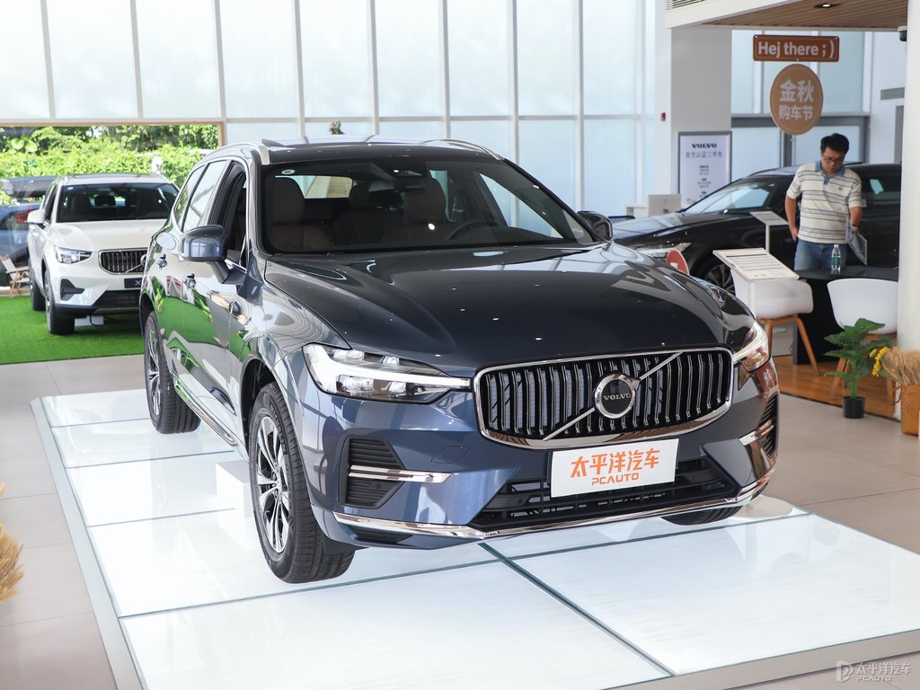 牛仔藍(lán)沃爾沃XC60整車(chē)外觀外觀圖片