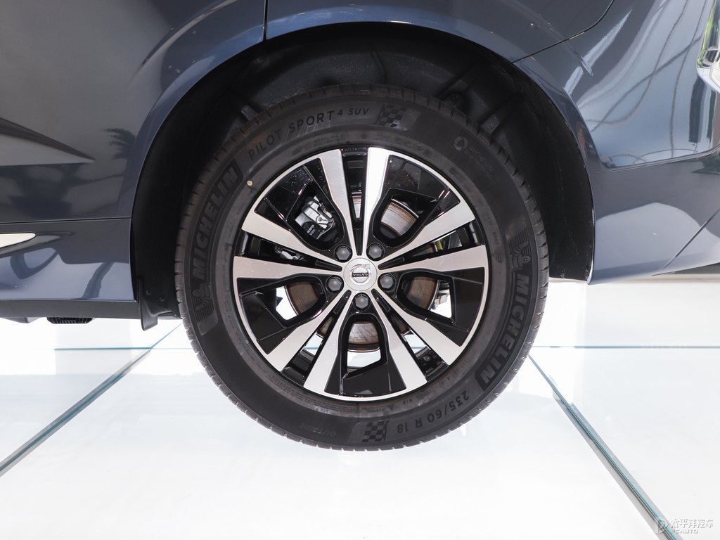 牛仔藍沃爾沃XC60車身外觀圖片