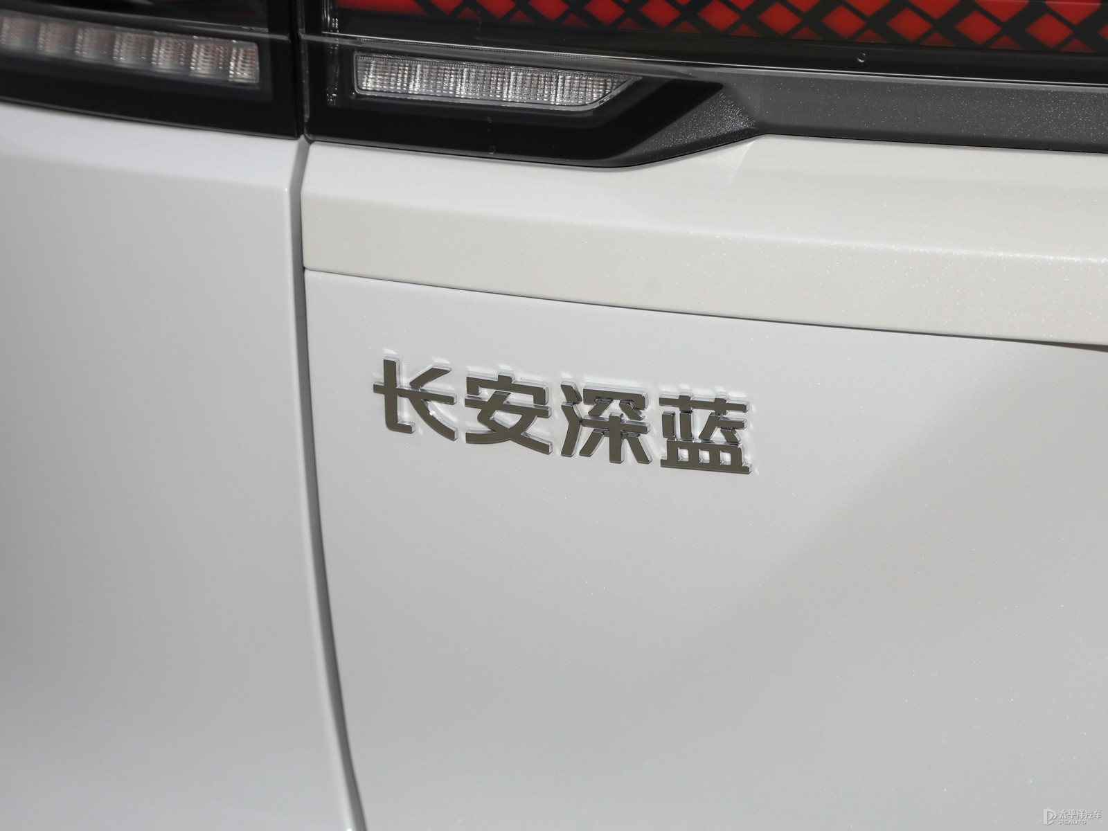 深藍SL03外觀高清大圖