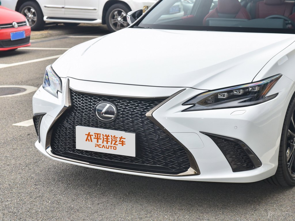 超音速石英白雷克薩斯ES車頭外觀圖片