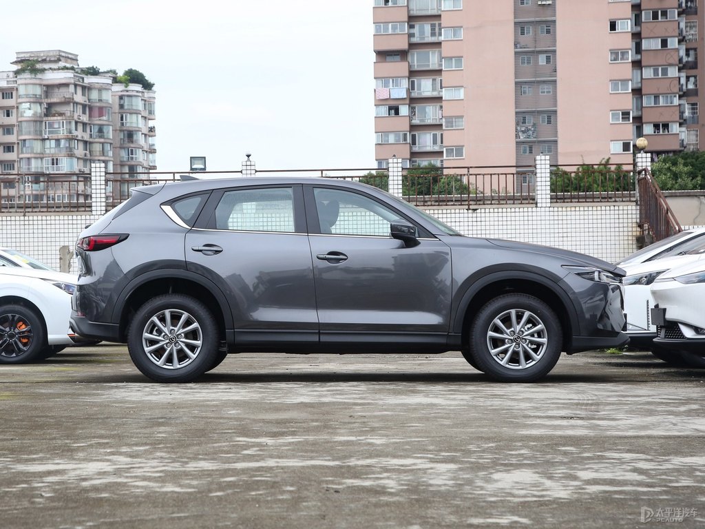 鉑鋼灰馬自達(dá)CX-5整車外觀外觀圖片
