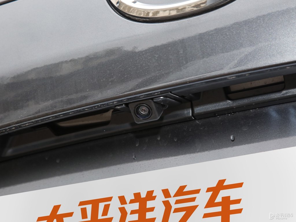 鉑鋼灰馬自達CX-5車尾外觀圖片