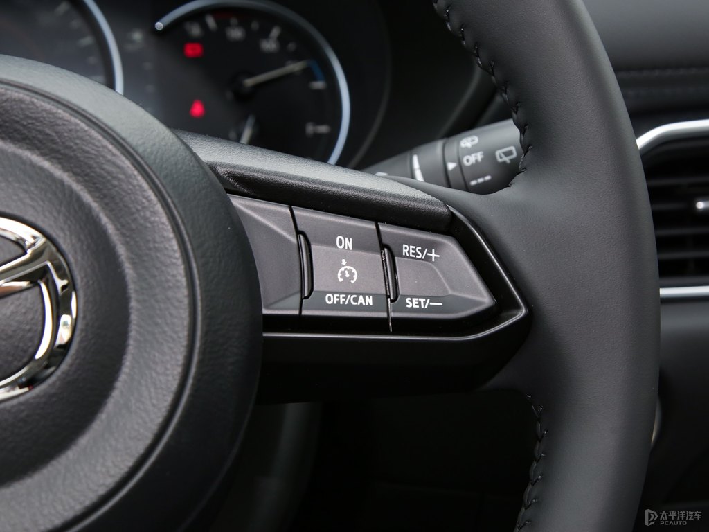 鉑鋼灰馬自達(dá)CX-5中控內(nèi)飾圖片