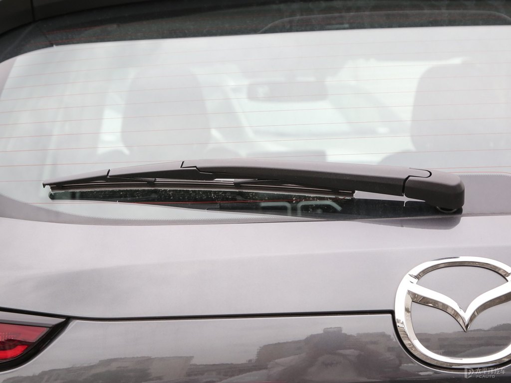 鉑鋼灰馬自達(dá)CX-5車尾外觀圖片