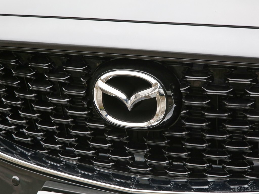 鉑鋼灰馬自達(dá)CX-5車頭外觀圖片