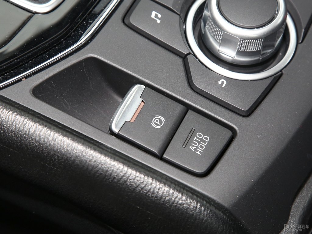 鉑鋼灰馬自達(dá)CX-5中控內(nèi)飾圖片