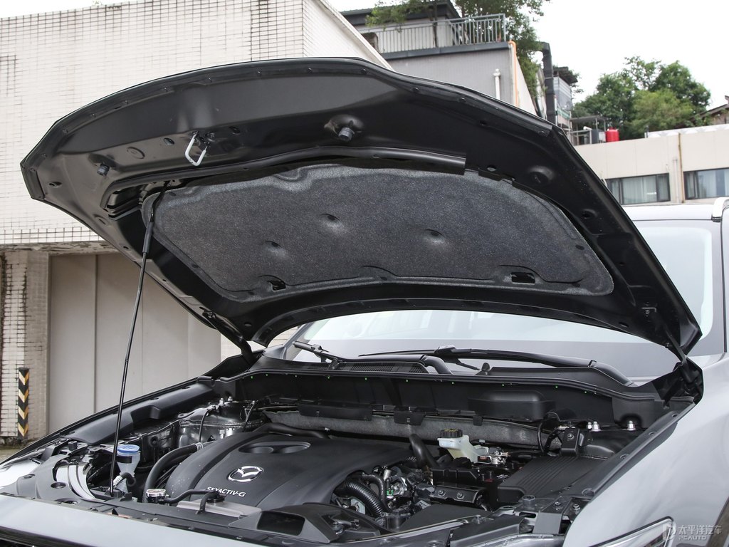 鉑鋼灰馬自達(dá)CX-5發(fā)動(dòng)機(jī)其它細(xì)節(jié)圖片