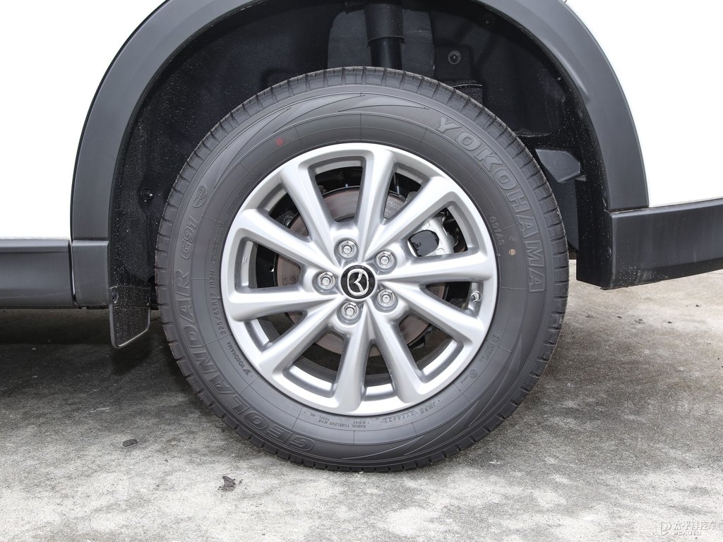 珠光白馬自達(dá)CX-5車身外觀圖片