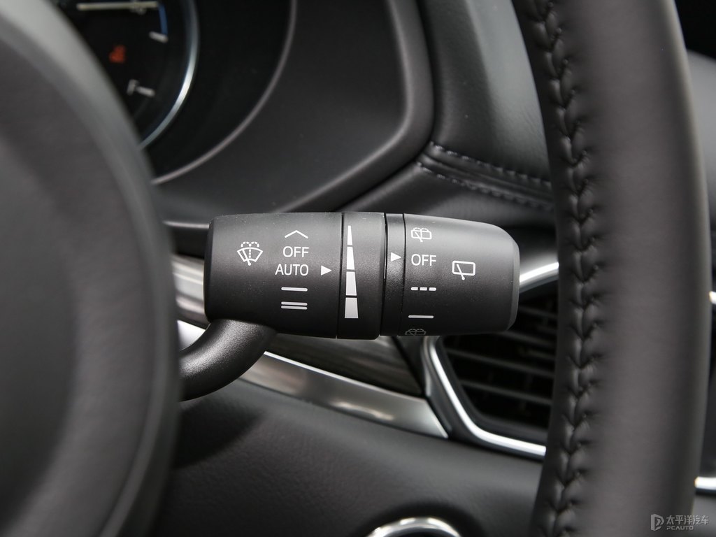珠光白馬自達(dá)CX-5中控內(nèi)飾圖片