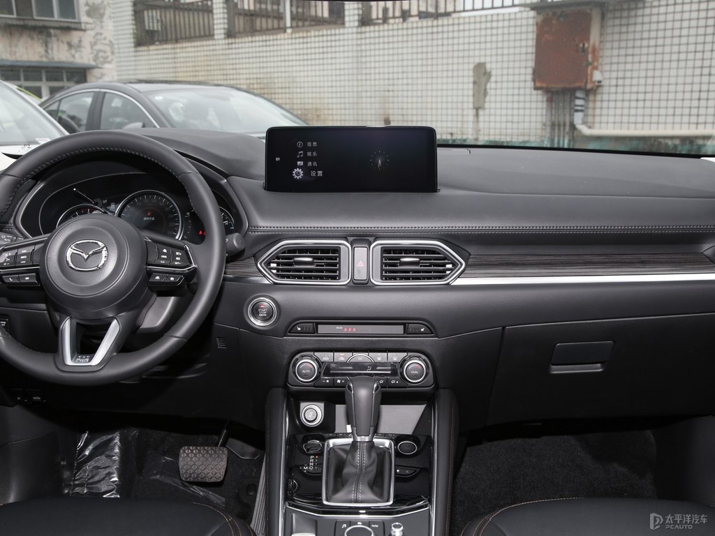 珠光白馬自達(dá)CX-5中控內(nèi)飾圖片