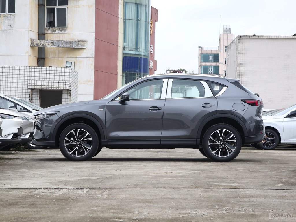 鉑鋼灰馬自達(dá)CX-5整車外觀外觀圖片
