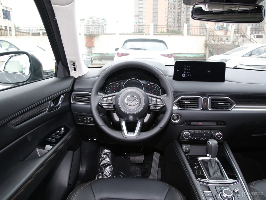 鉑鋼灰馬自達CX-5中控內(nèi)飾圖片
