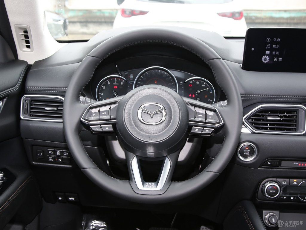 鉑鋼灰馬自達(dá)CX-5中控內(nèi)飾圖片