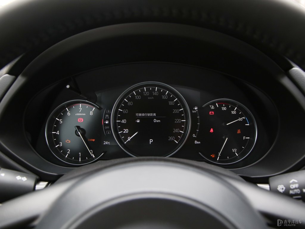 鉑鋼灰馬自達(dá)CX-5中控內(nèi)飾圖片