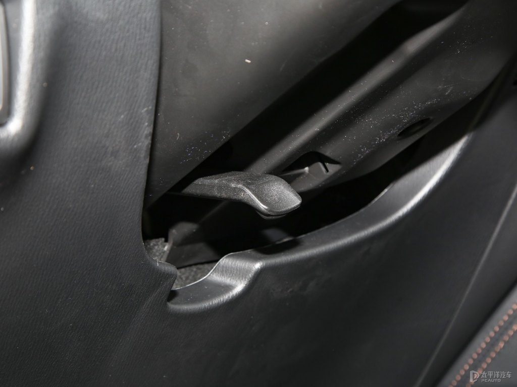 鉑鋼灰馬自達(dá)CX-5中控內(nèi)飾圖片