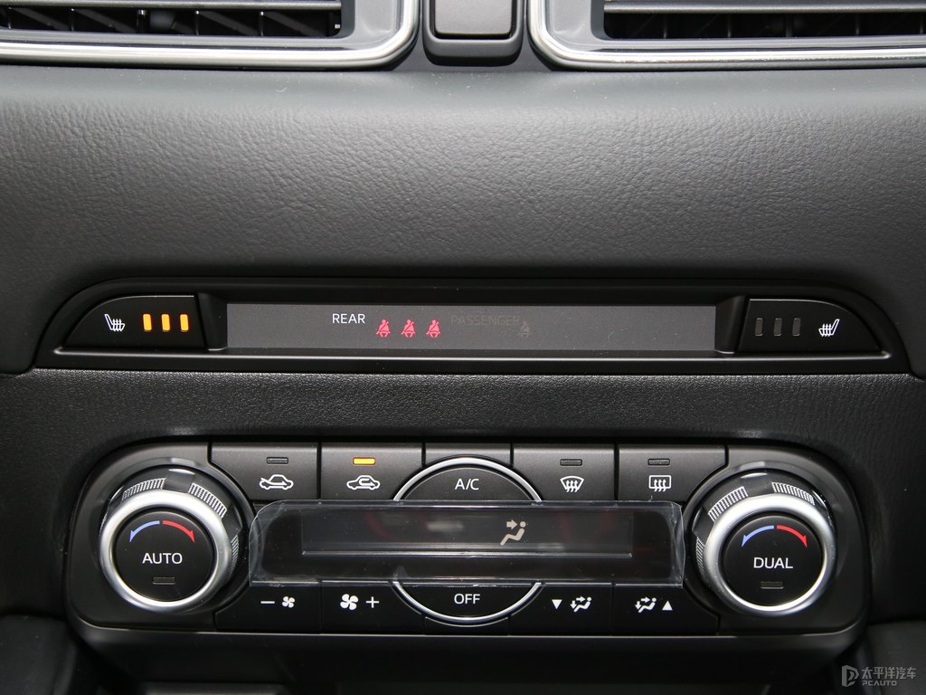 鉑鋼灰馬自達(dá)CX-5中控內(nèi)飾圖片