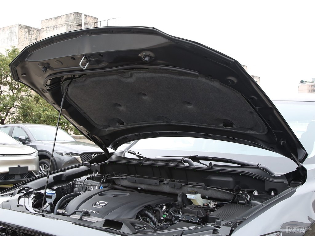 鉑鋼灰馬自達(dá)CX-5發(fā)動機(jī)其它細(xì)節(jié)圖片
