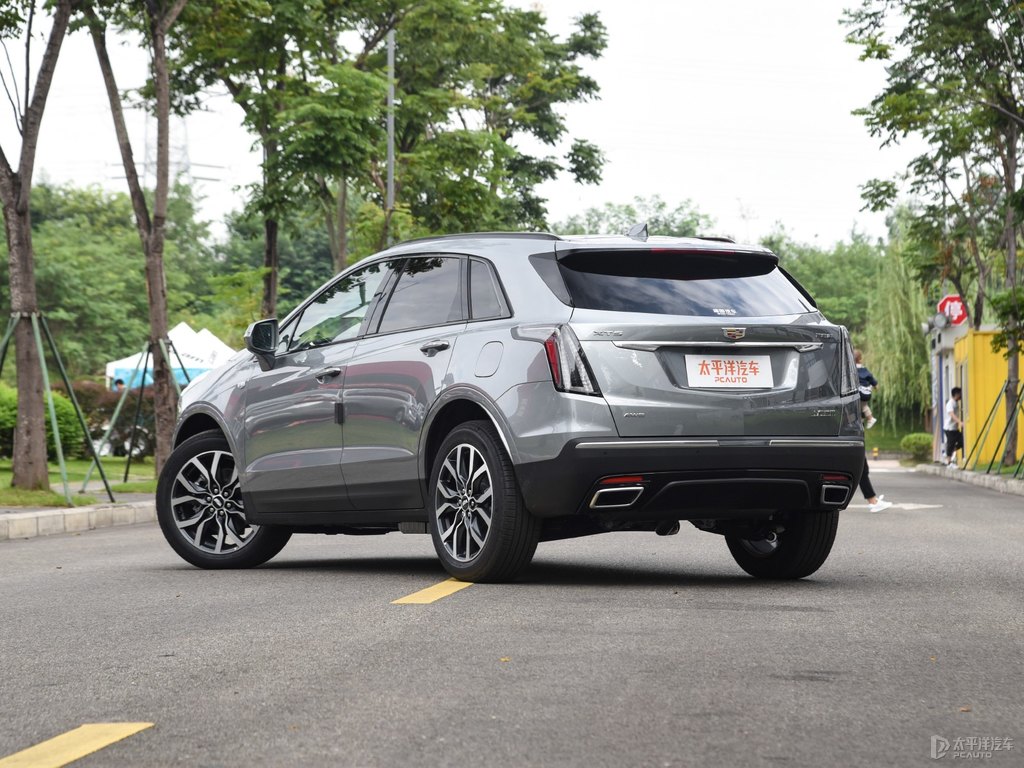 曼哈頓灰凱迪拉克XT5整車外觀外觀圖片