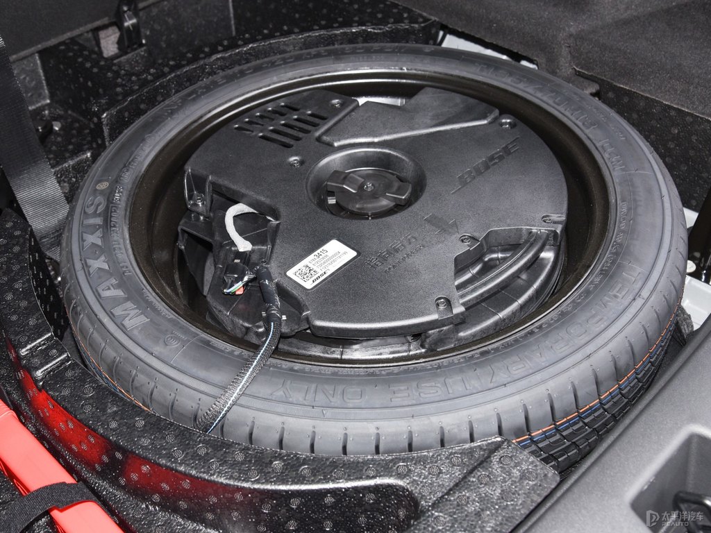 曼哈頓灰凱迪拉克XT5細(xì)節(jié)其它細(xì)節(jié)圖片