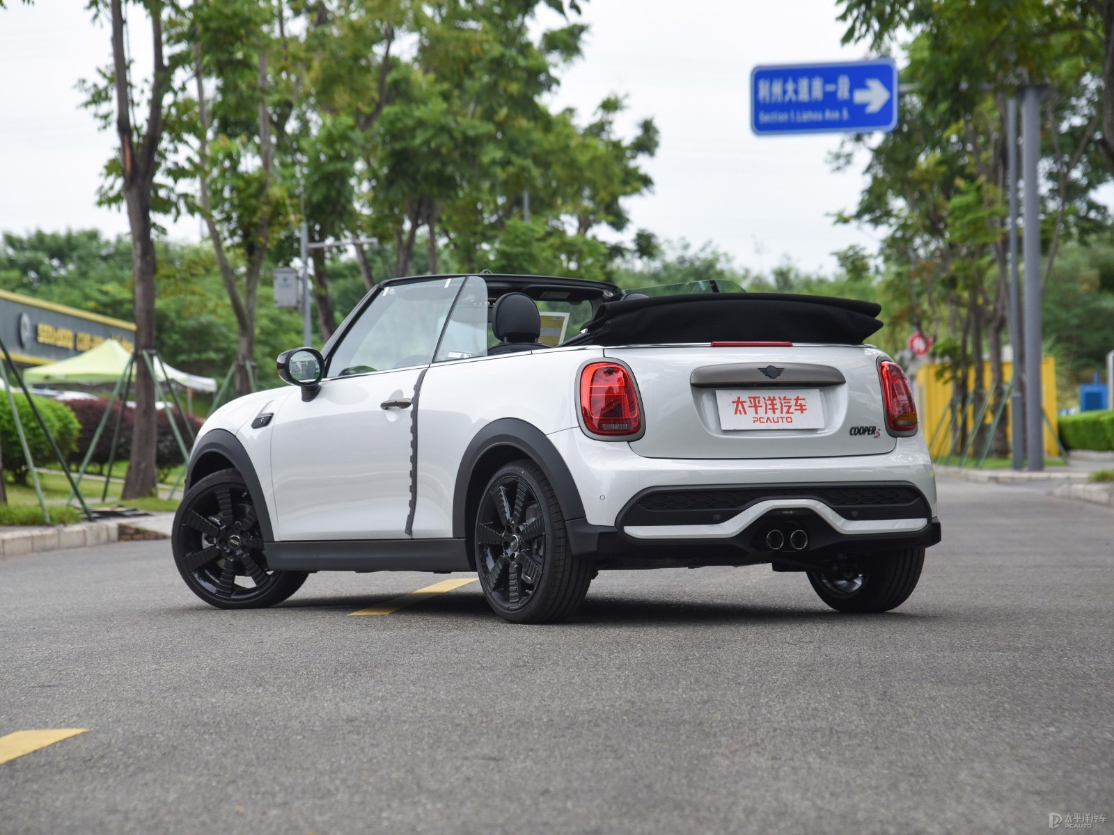MINI CABRIO外觀高清大圖