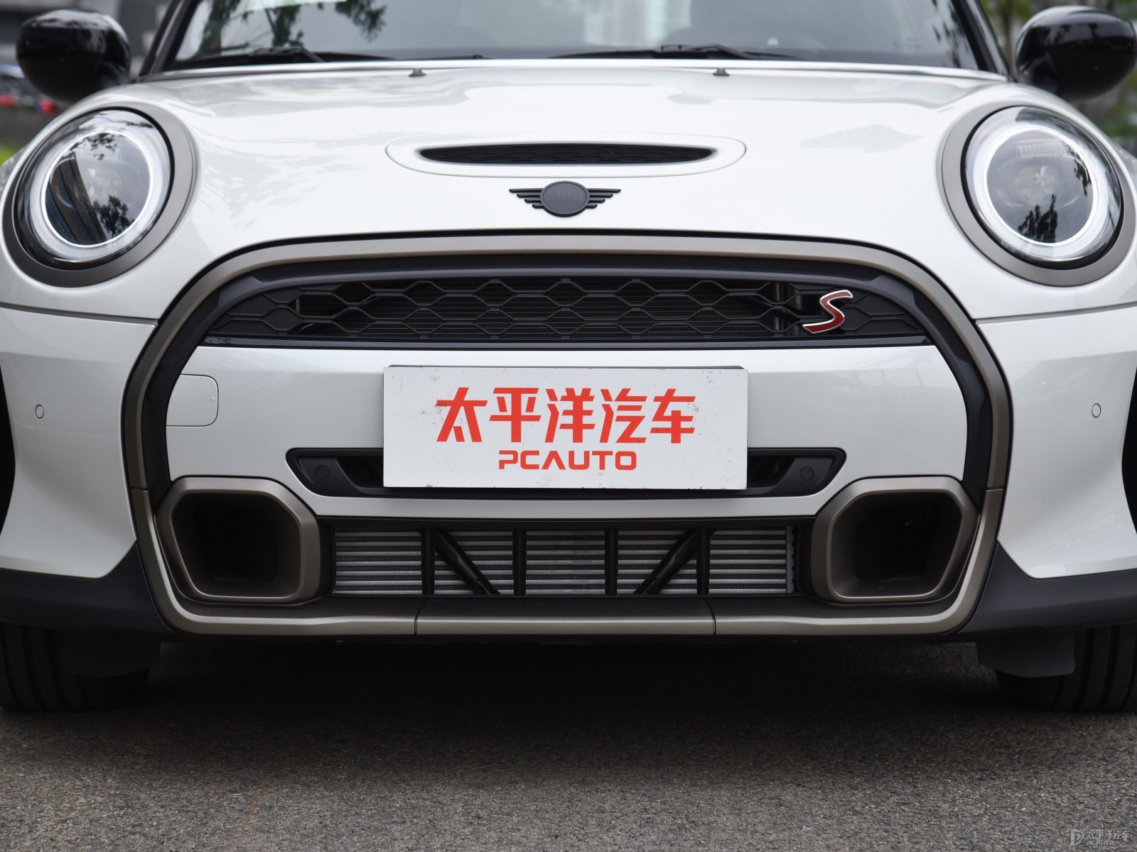 MINI CABRIO外觀高清大圖