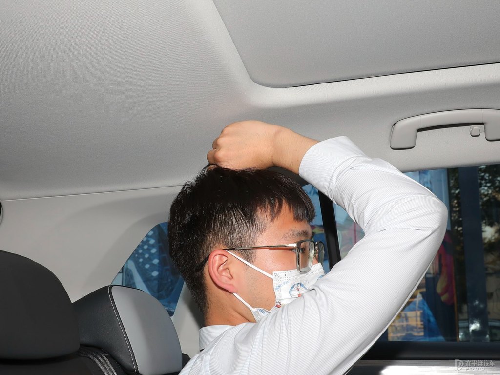 探岳駕乘空間空間圖片