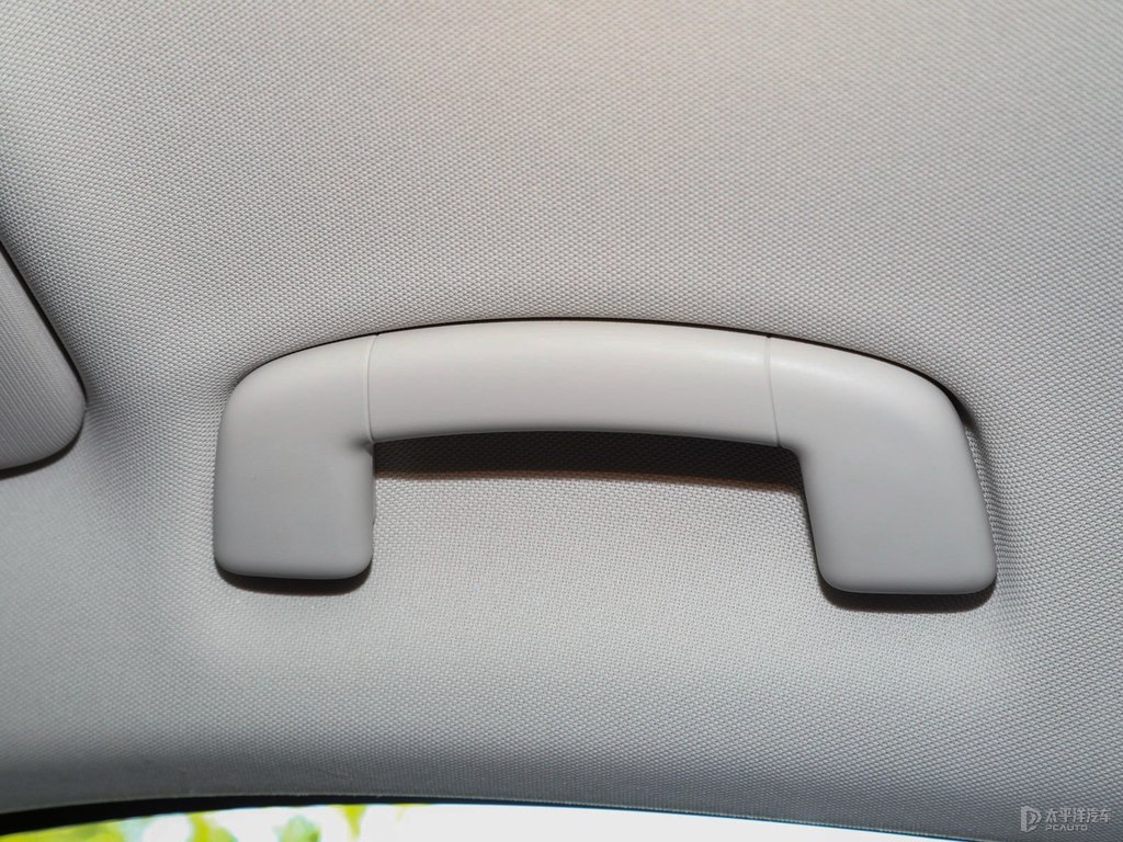 探岳車廂內(nèi)飾圖片