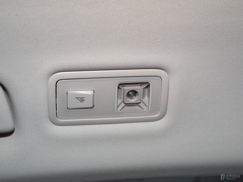 探岳車廂內(nèi)飾圖片