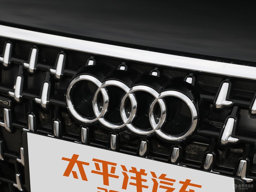 傳奇黑奧迪A8L車頭外觀圖片