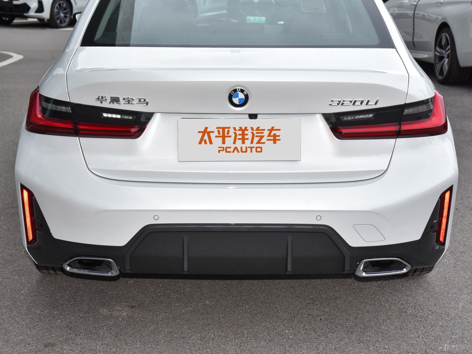 寶馬3系外觀高清大圖
