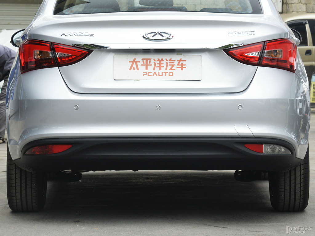 鎏光銀艾瑞澤5車(chē)尾外觀(guān)圖片