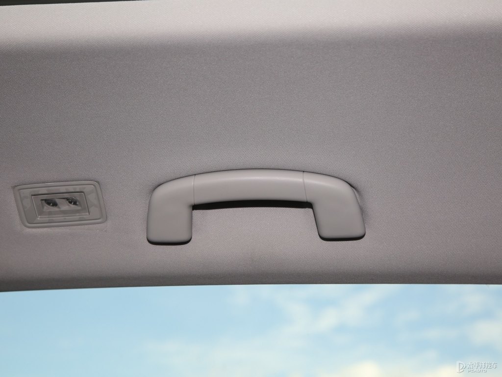玄武黑途昂車廂內(nèi)飾圖片
