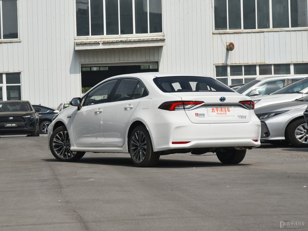 超級白色卡羅拉整車外觀外觀圖片