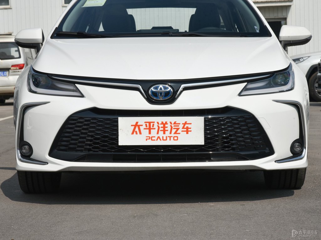 超級白色卡羅拉車頭外觀圖片