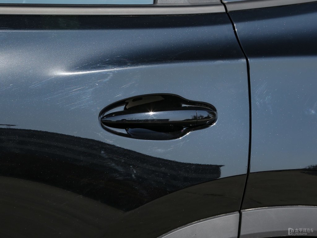 曜石黑瑞虎8車(chē)身外觀圖片