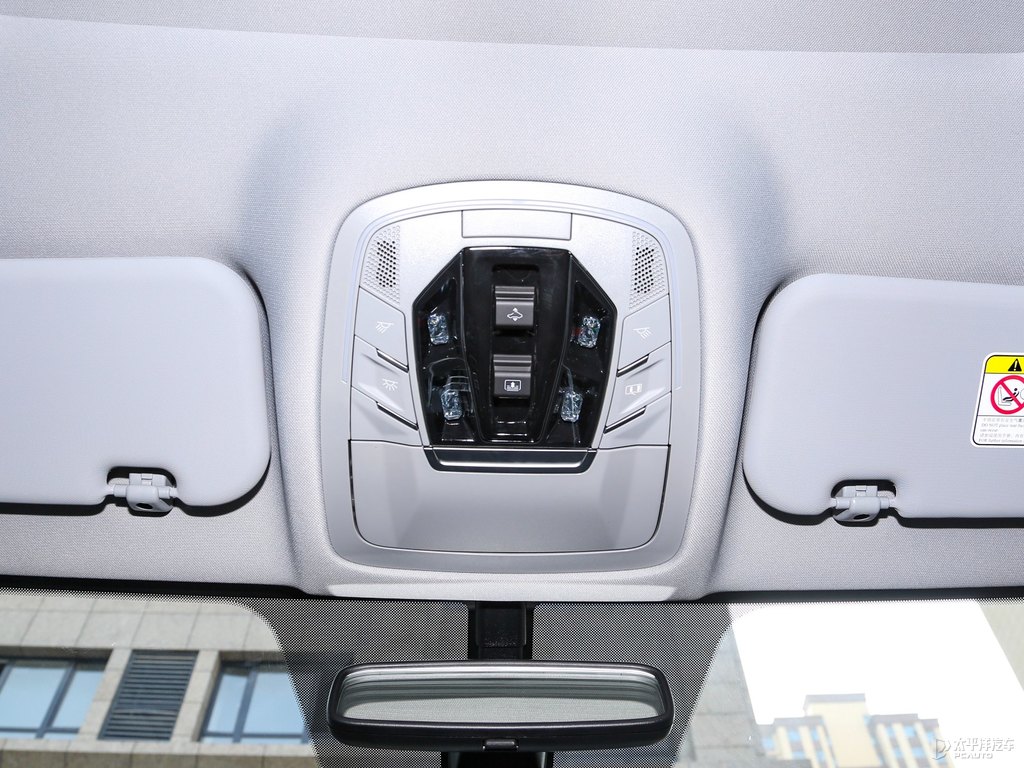 曜石黑瑞虎8車廂內(nèi)飾圖片